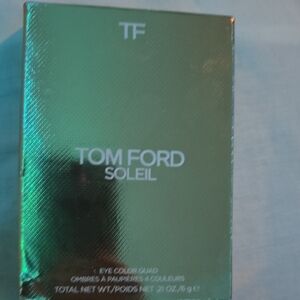 Tom Ford Soleil Eye Palette in Shimmering Silver